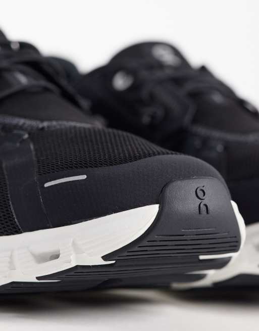 ON Cloud 6 träningsskor i svart och vitt, 4 av 5