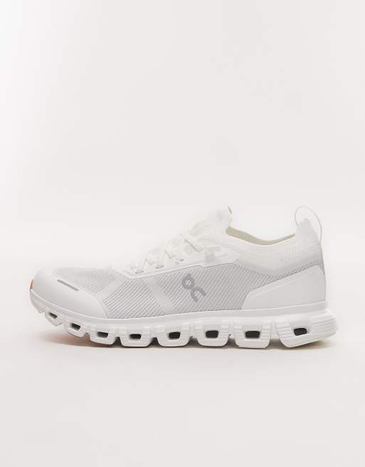 ON Cloud 6 Versa all day trainers in white  , 2 of 5