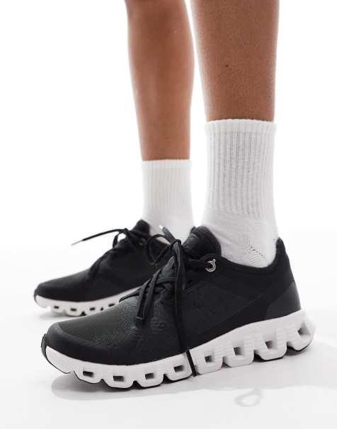 ON - Cloud X 3 AD - Sorte og hvide træningssneakers - view 1