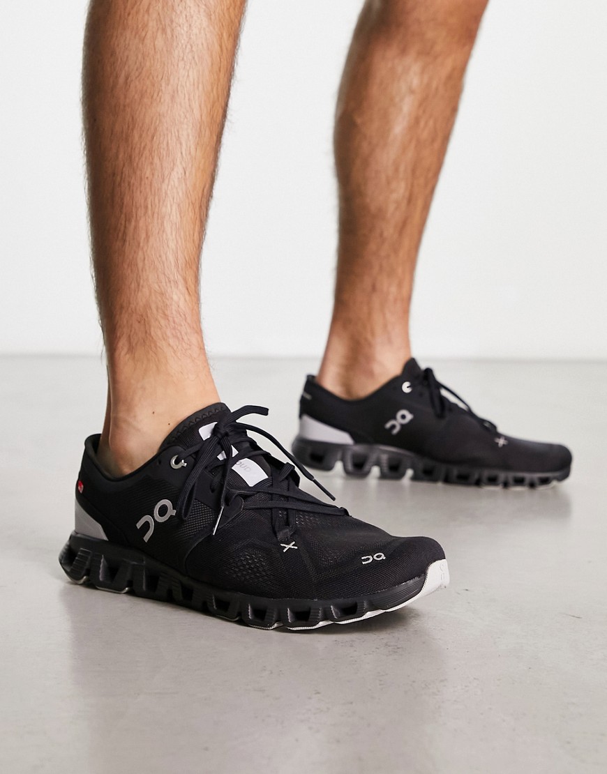 ON Cloud X 3 running trainers in all black