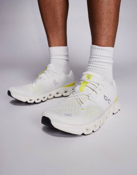 ON - Cloud X 4 - Hvide og limegrønne sneakers - view 1