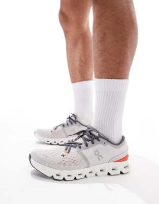 On Running ON Cloud X 4 training trainers in grey and red