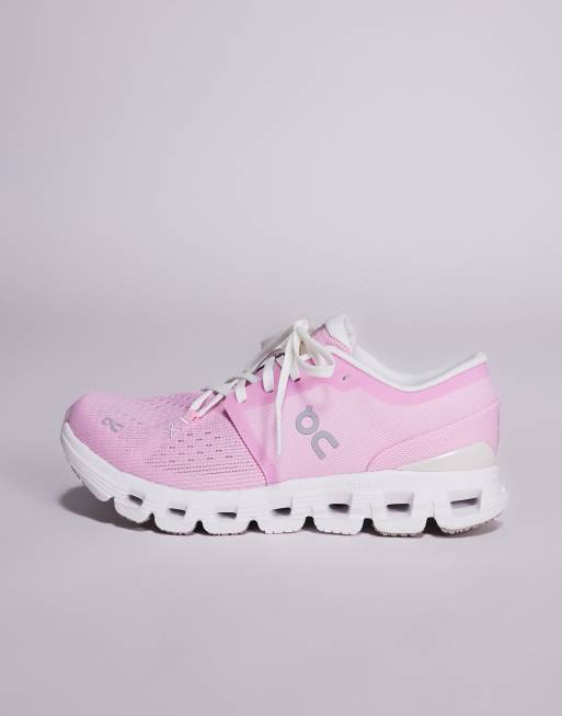 ON Cloud X 4 training trainers in pink, 2 of 5