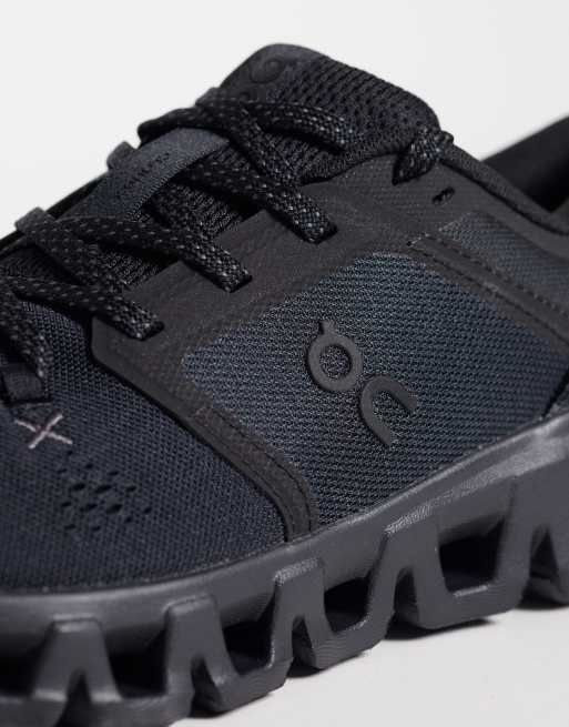 ON Cloud X 5 sneakers da training nere triple black, 3 di 5