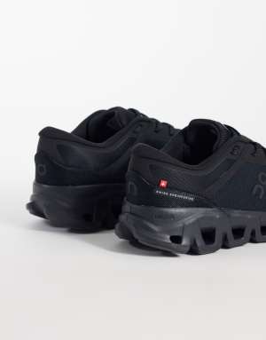 ON Cloud X 5 training trainers in black