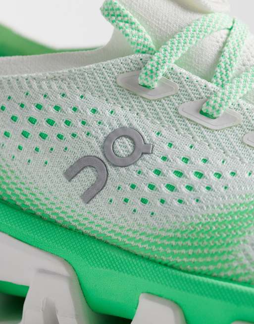 ON Cloud X Tempo training trainers in white and green, 3 of 5