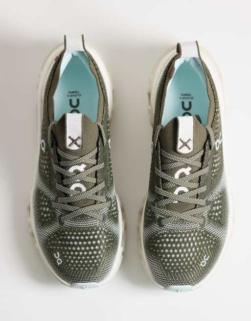 ON Cloud X Tempo træningssneakers i brun og hvid, 2 af 5