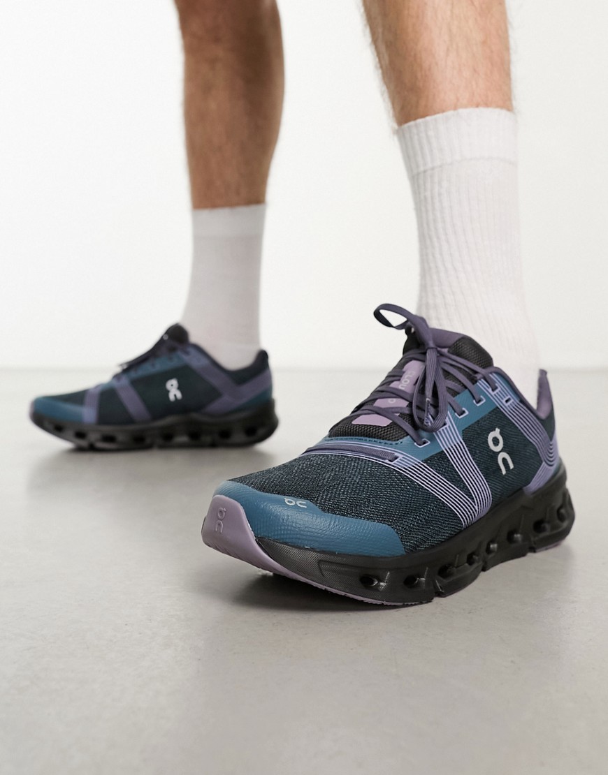 ON Cloudgo running trainers in navy