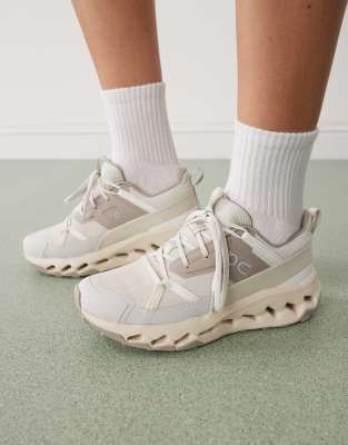 On Running ON Cloudhorizon performance outdoor trainers in brown