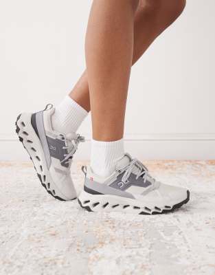 On Running ON Cloudhorizon performance outdoor trainers in grey