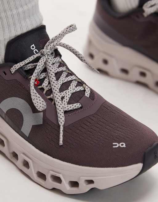 ON Cloudmonster 1 running trainers in purple  , 4 of 5
