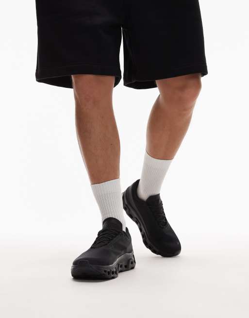 ON Cloudmonster 1 running trainers in triple black, 3 of 5