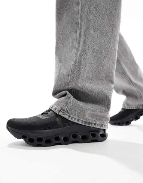 ON – Cloudmonster – Czarne buty do biegania - view 1