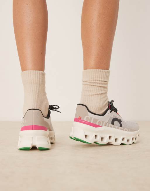 ON – Cloudmonster – Lauf-Sneaker in Silber, Elfenbein und Rosa, 3 von 5