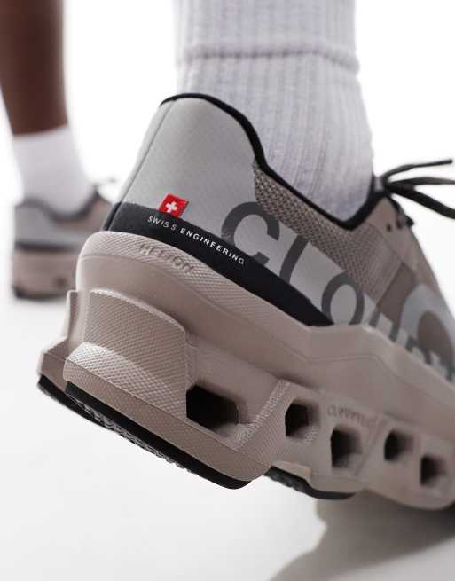 ON - Cloudmonster - Sneakers da corsa grigio scuro e grigio chiaro, 5 di 5