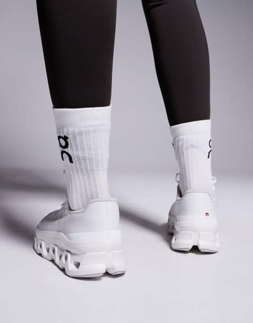 ON – Cloudmonster Void – Lauf-Sneaker in Weiß  , 5 von 5