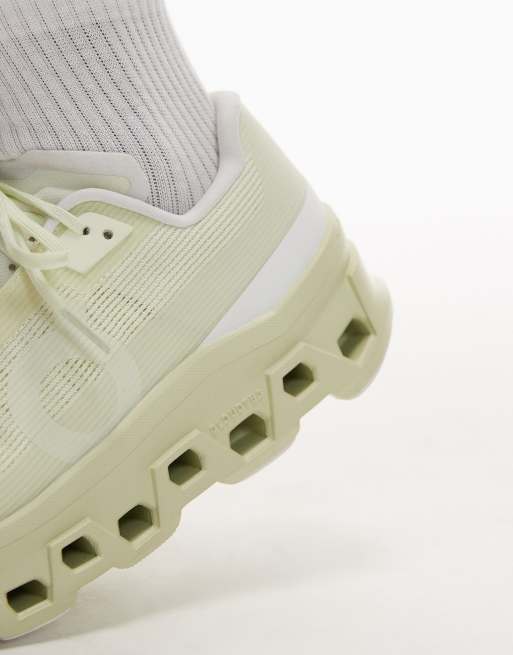 ON Cloudmonster Void running trainers in green, 4 of 5