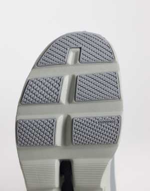 ON Cloudmonster Void running trainers in grey