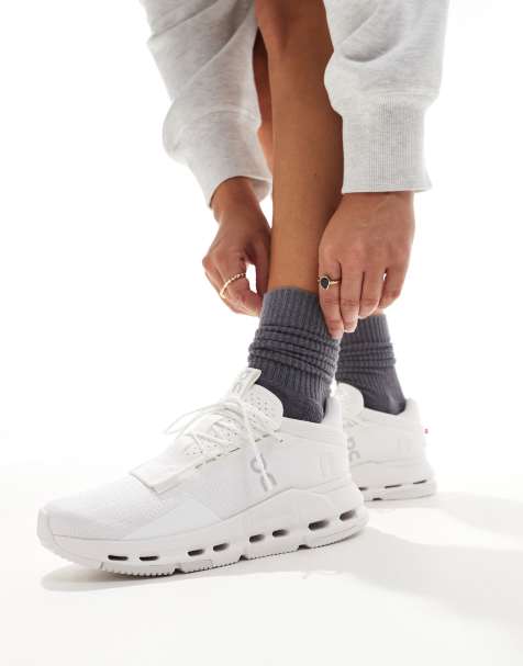 ON - Cloudnova 2 All Day - Hvide sneakers - view 1