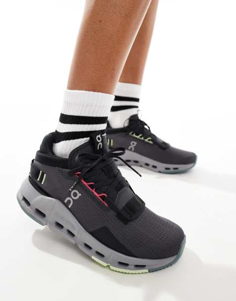 ON – Cloudnova 2 – All-Day-Sneaker in Schwarz und Grau - view 1