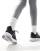 Thumbnail 3 van 5