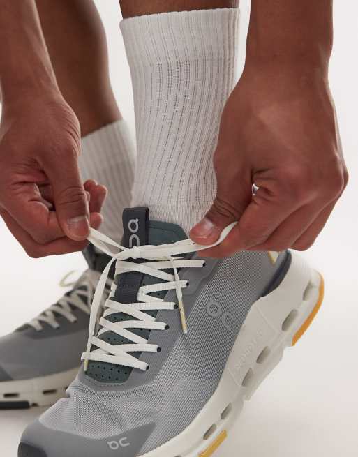 ON Cloudnova Form 2 all day trainers in grey and orange  , 3 of 5