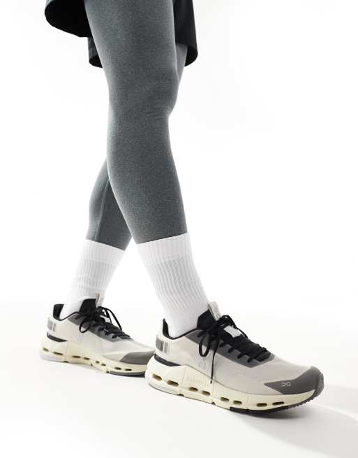 On - Cloudnova Form 2 - Hardloopschoenen in grijs 