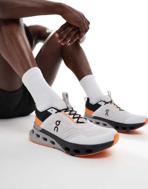 ON - Cloudnova X - Sneakers da allenamento bianche e arancioni, 5 di 5