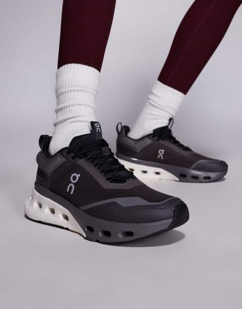 ON Cloudnova X training trainers in black - view 1