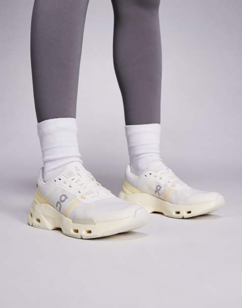 ON - Cloudpulse - Baskets de course - Jaune - view 1