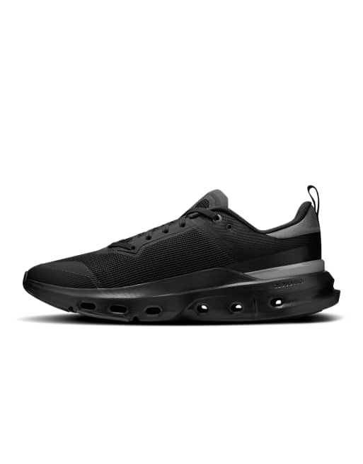 On Cloudpulse next training trainers in black stone, 3 of 4