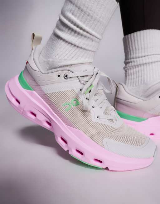 ON Cloudpulse Next training trainers in grey and pink  , 3 of 5