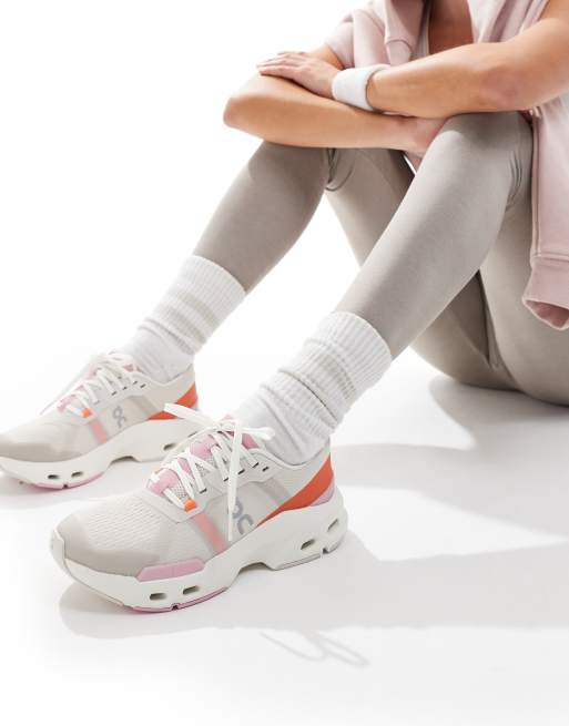 ON - Cloudpulse - Sneakers bianche e arancioni