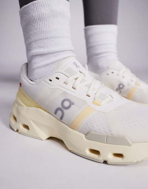 ON - Cloudpulse - Sneakers da allenamento gialle  , 3 di 5