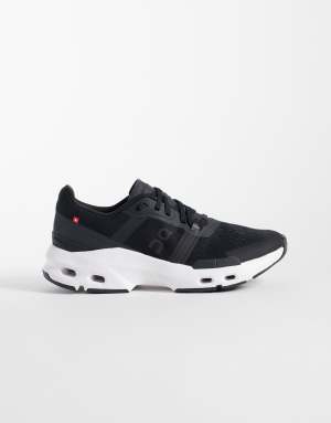 ON Cloudpulse training trainers in black and white