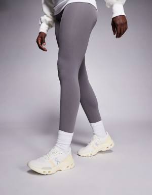 ON Cloudpulse training trainers in yellow