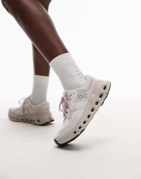 ON - Cloudrunner 2 - Hardloopschoenen in zilver en mauve - view 1