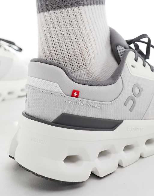 ON Cloudrunner 2 running trainers in frost white, 4 of 5