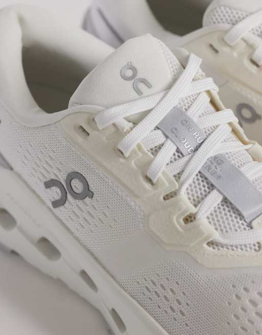 ON Cloudrunner 3 running trainers in white, 3 of 5
