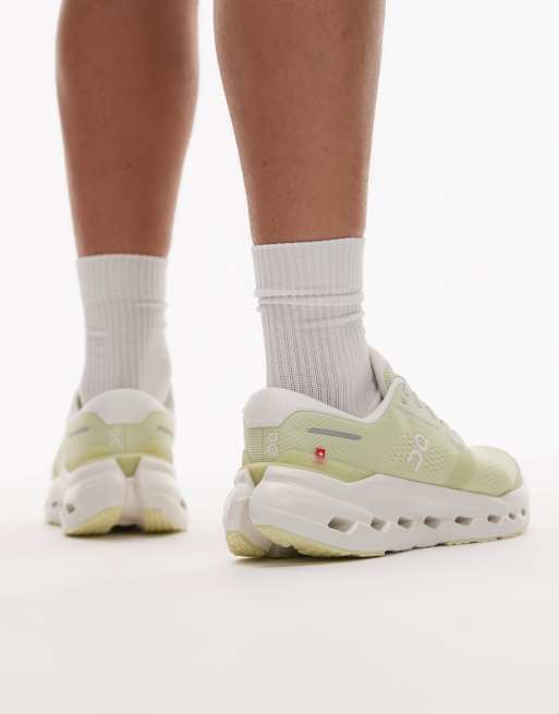ON Cloudrunner 3 running trainers in yellow, 4 of 5