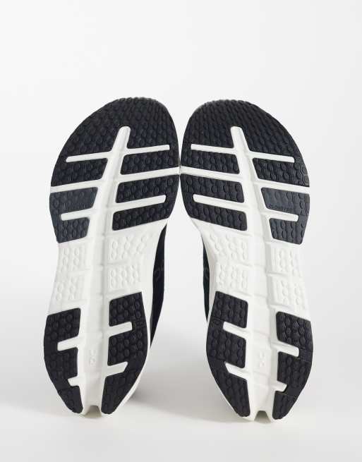 ON - Cloudrunner 3 - Zapatillas de deporte negras y blancas para correr, 5 de 5