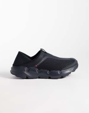 ON Cloudsoma Moc Outdoor trainers in black