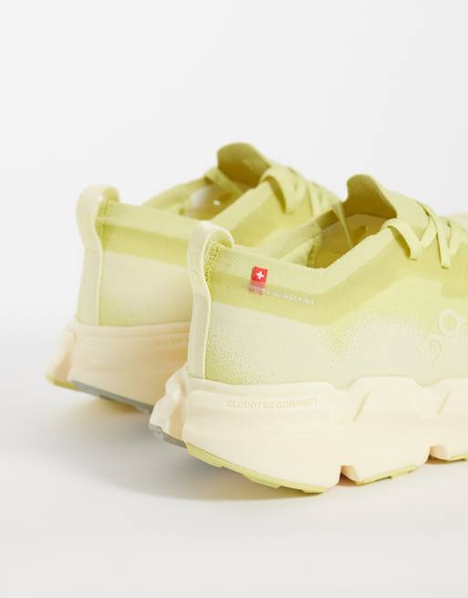 ON Cloudsoma outdoor sneakers in geel, 2 van 5