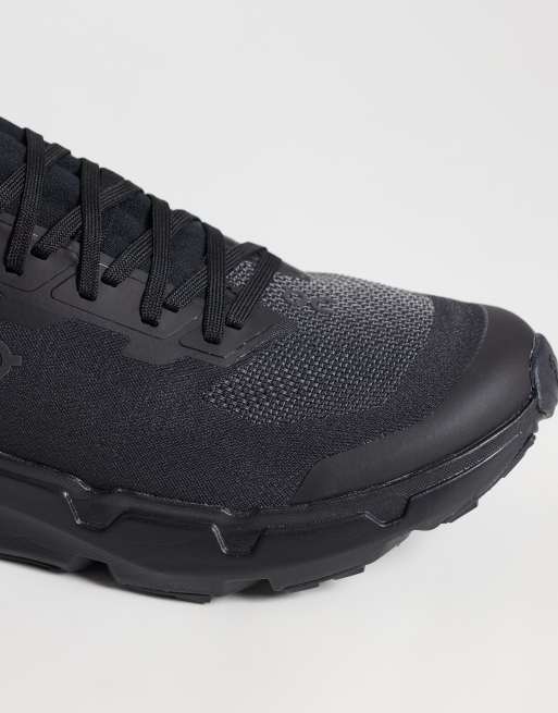 ON Cloudsoma Outdoor trainers in black, 4 of 5