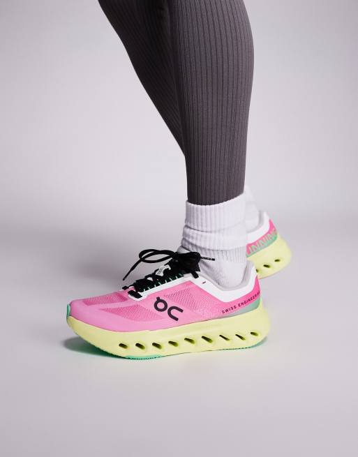 ON - Cloudsurfer Next - Hardloopschoenen in roze 