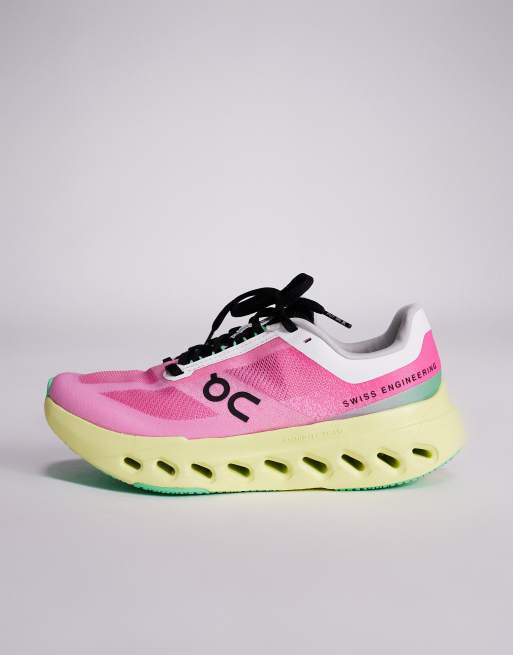 ON - Cloudsurfer Next - Pink og limegrønne løbesneakers, 2 af 5