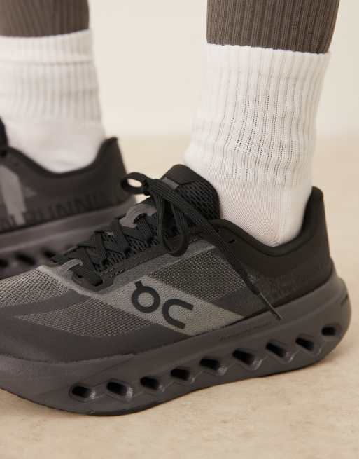 ON Cloudsurfer Next running trainers in all black, 5 of 5