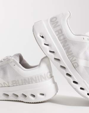 ON Cloudsurfer Next running trainers in white