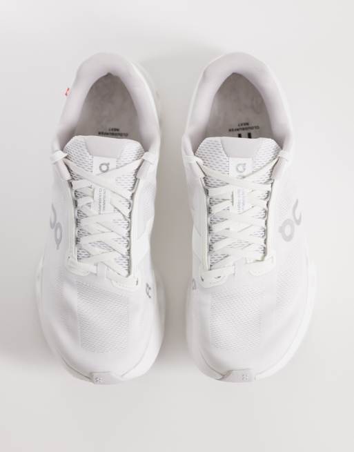 ON Cloudsurfer Next running trainers in white, 3 of 5