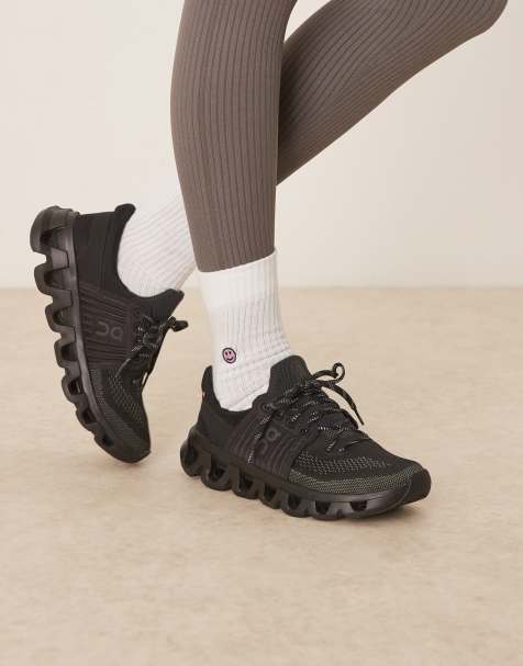 ON Cloudswift 4 AD running trainers in black - view 1